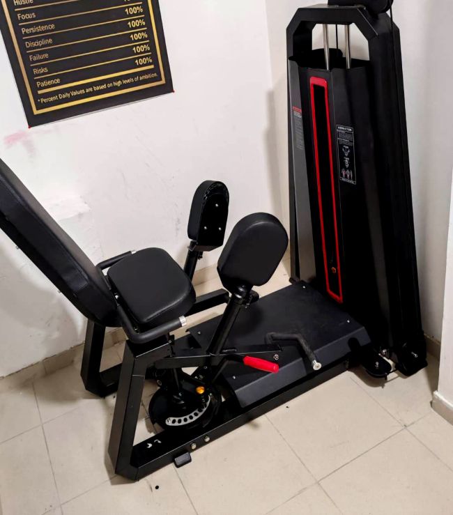 Equipment - Lower body - 	2in1 Adductor	